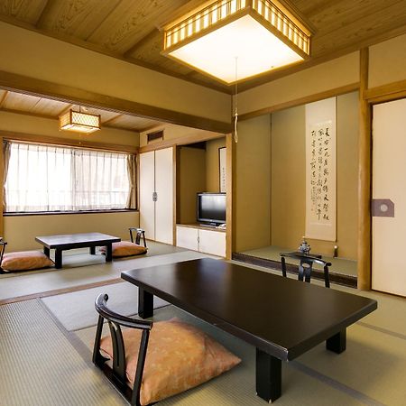 Hotel Shiroyama Yugawara Extérieur photo