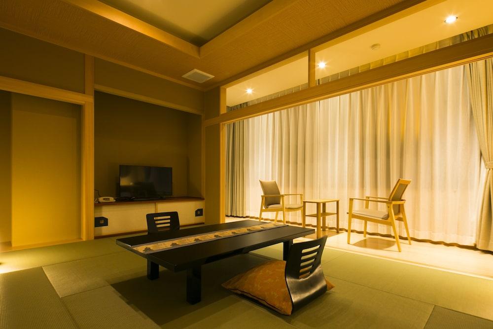Hotel Shiroyama Yugawara Extérieur photo